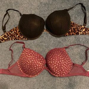 Two Victoria Secret Bras. Size 34 DDD. Push up. Used